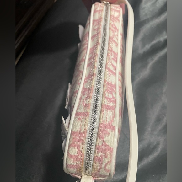 Christian Dior Pink Monogram Shoulder Bag - Picture 9 of 17